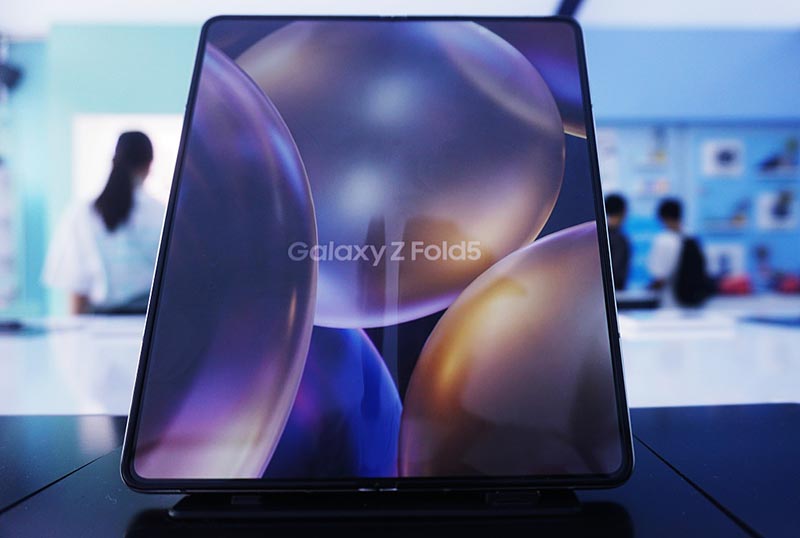 Samsung Galaxy Z Fold5 